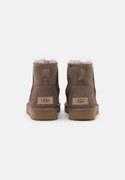 Ugg Classic Mini - Bottines - Caribou -Chaussure Boutique 057e19e4387449bdb4cf9b9d66cb6544