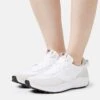 Nike Sportswear Womens Waffle Debut - Baskets Basses - White