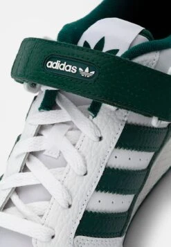 Adidas Originals Forum Low Unisex - Baskets Basses - White/Collegiate Green/White -Chaussure Boutique 1334a770e9a241aba1845ef7c8e5f4a2