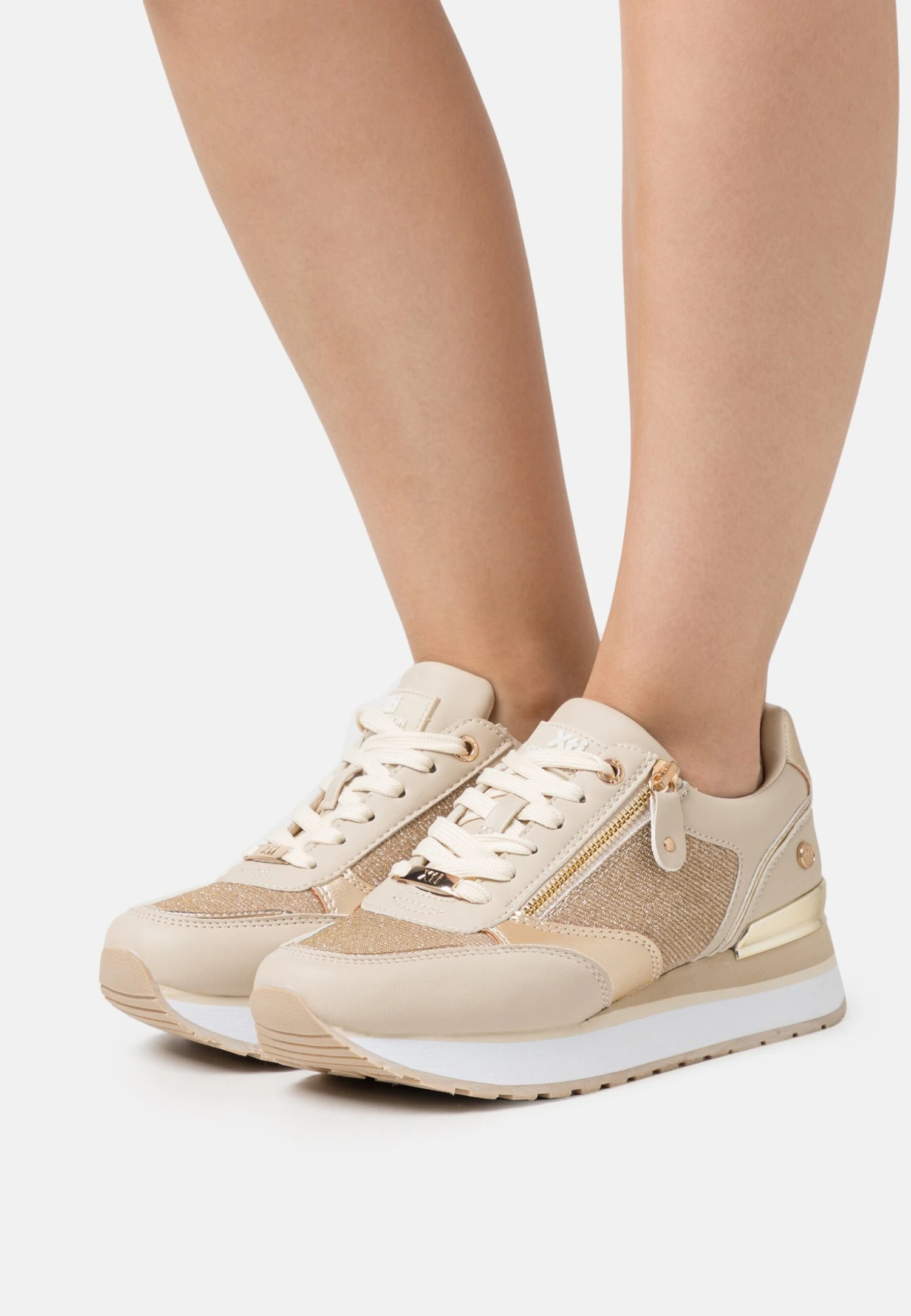 Xti Baskets Basses - Gold 1 Xti Baskets Basses - Gold