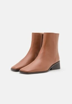 Rejina Pyo Rise Boot - Bottines - Brown -Chaussure Boutique 33dc6d518a0d4057b242f4107b03efd5