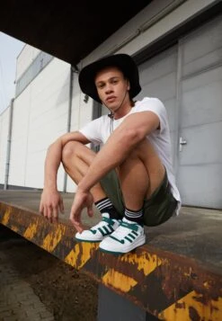 Adidas Originals Forum Low Unisex - Baskets Basses - White/Collegiate Green/White -Chaussure Boutique 73c88b5c0a65484ea651bf7d6bd48b7c