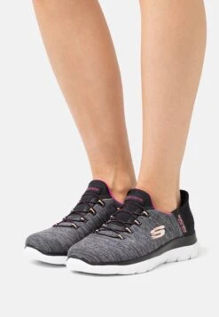 Summits - Mocassins - Black Mesh