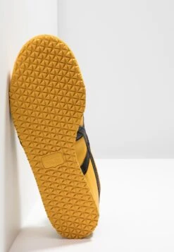 Onitsuka Tiger Mexico 66 - Baskets Basses - Yellow/Black -Chaussure Boutique 8264ee97e3074ea2b0bbfcd4151fe5bd