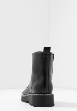 Madden Girl Kurrt - Bottines À Plateau - Black Paris -Chaussure Boutique 89504d4760f846b58f27ccf8d9e74e02