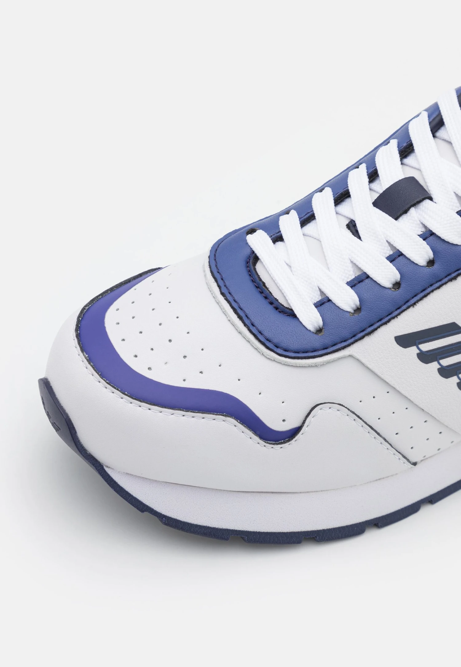 Emporio Armani Ally - Baskets Basses - Whit/Red/Amethyst 7 Emporio Armani Ally - Baskets Basses - Whit/Red/Amethyst – Image 7