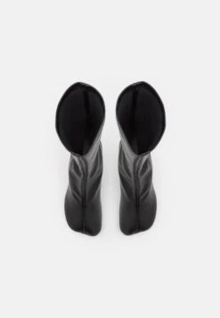 MM6 Maison Margiela Bottines - Black 11 MM6 Maison Margiela Bottines - Black -Chaussure Boutique ba3cb1210e7847529f1927d03313b91c