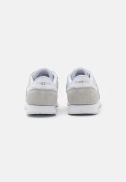 Reebok Classic Classic - Baskets Basses - Steely Fog/Footwear White -Chaussure Boutique c565ce28ac5d4f189675b7ddb1a44de5