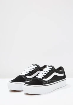 Vans Ua Old Skool Platform - Baskets Basses - Black/White -Chaussure Boutique db3873c84d584404bd8008af089a3faf