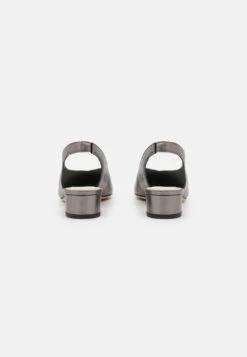 PAUL SMITH Womens Shoe Enid - Escarpins - Blacks -Chaussure Boutique e3c80f84a96348e49c93c0ede7d26d0c