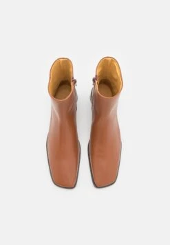 Rejina Pyo Rise Boot - Bottines - Brown -Chaussure Boutique e709c49fee844132a4f4c5679b57d925