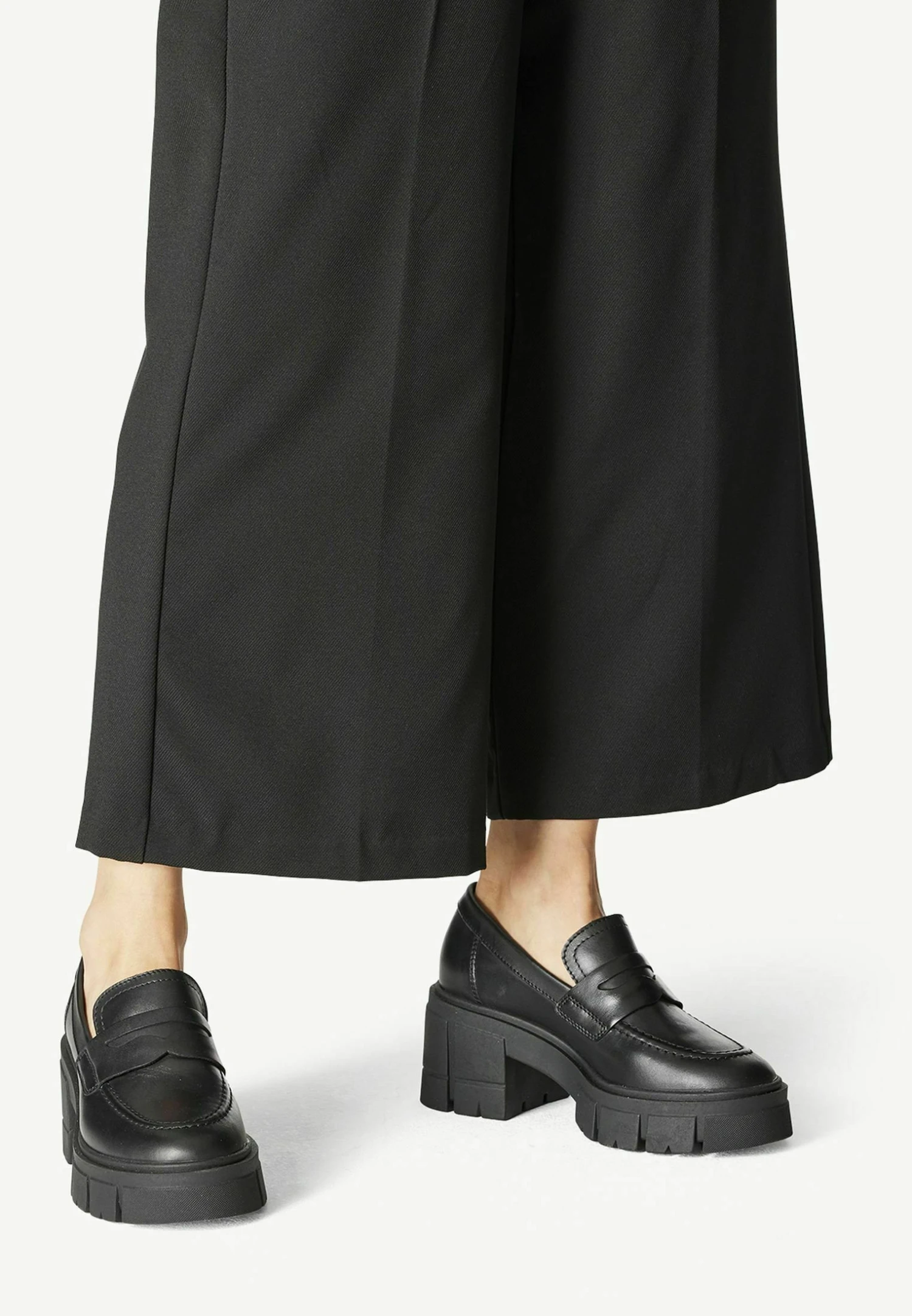 Tamaris Mocassins - Black Leather 1 Tamaris Mocassins - Black Leather