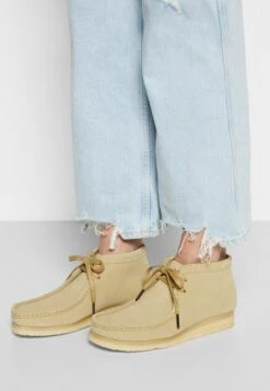 Clarks Originals Boots À Talons - Hellbraunes Veloursleder -Chaussure Boutique f2ff51edfcce4e349b258027239b9b4c